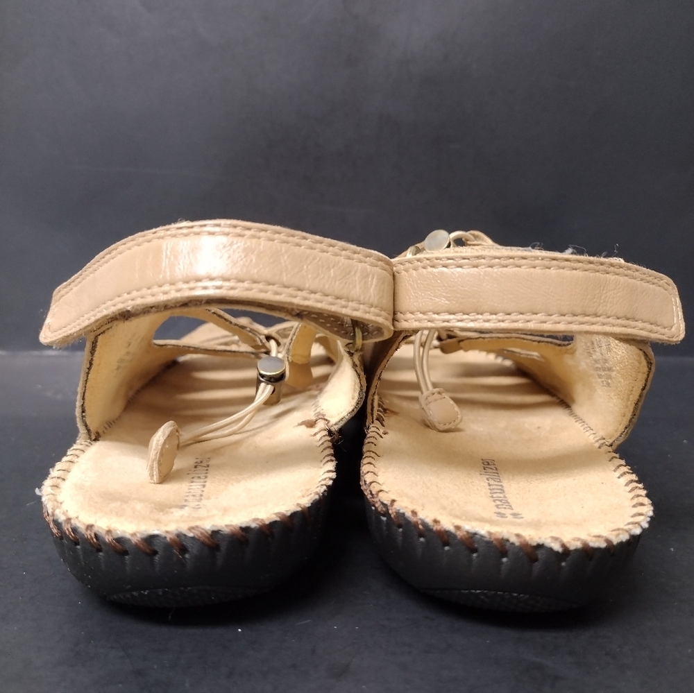 -NATURALIZER - WONEN'S BROWN LEATHER SCOUT FLAT  SANDALS SIZE 12.M - Picture 8 of 9